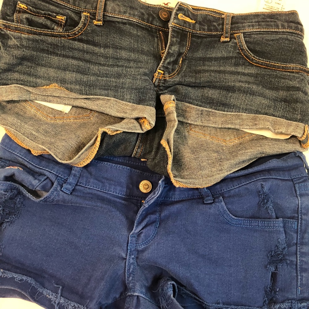 2 Hollister shorts size 3